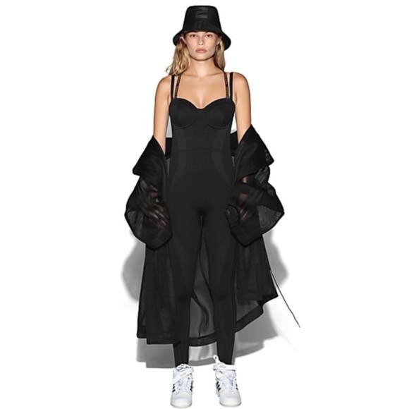 Ivy park catsuit - Picture 2 of 4